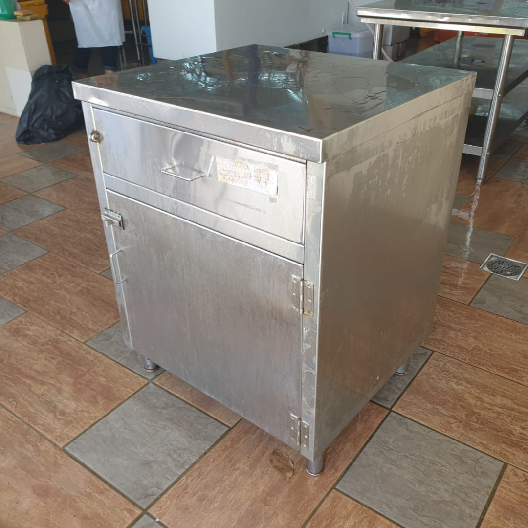 Stainless Steel Cabinet Everything Else On Carousell