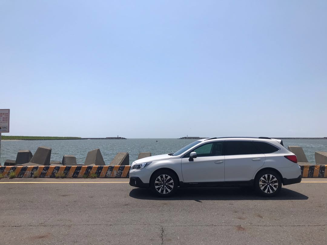 Subaru Outback 16年2月出廠 自售 汽車 汽車出售在旋轉拍賣 Subaru Outback 16年2月出廠 自售 汽車 汽車出售在旋轉拍賣