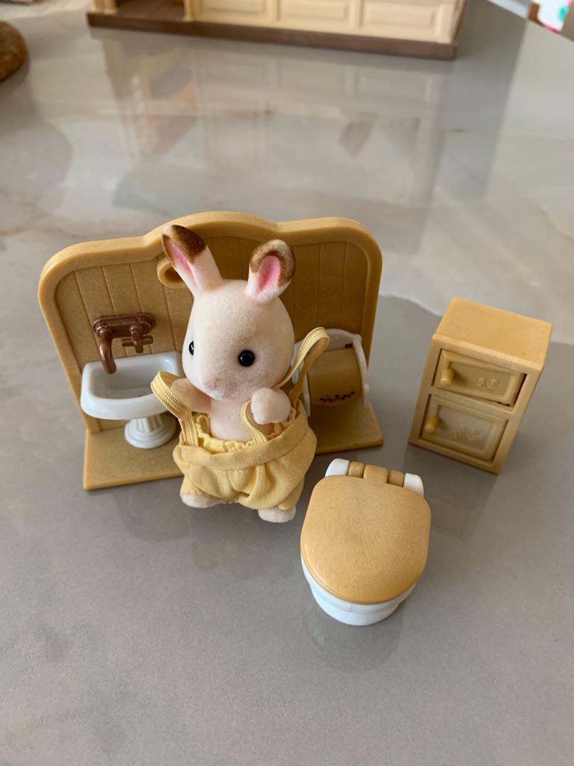 sylvanian families toilet