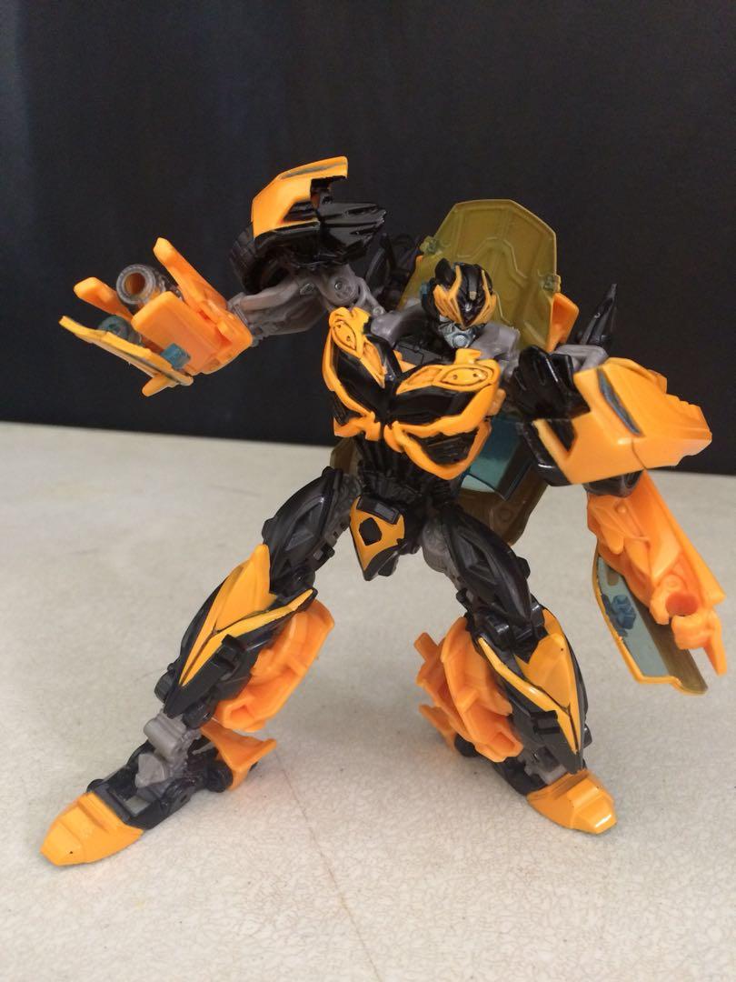 Transformers AOE Bumblebee, Hobbies & Toys, Toys & Games on Carousell