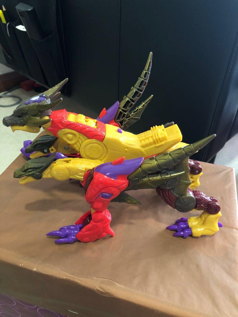 Transformers Cybertron Universe series (Rare Predacon Bruticus