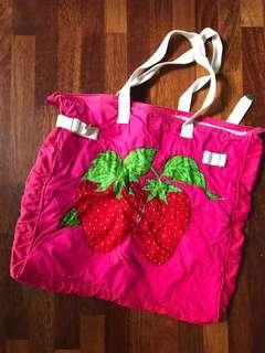 Strawberry weekend bag