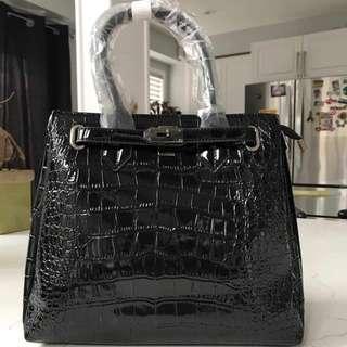 Brand New Black Synthetic Crocodile Skjn Style Handbag
