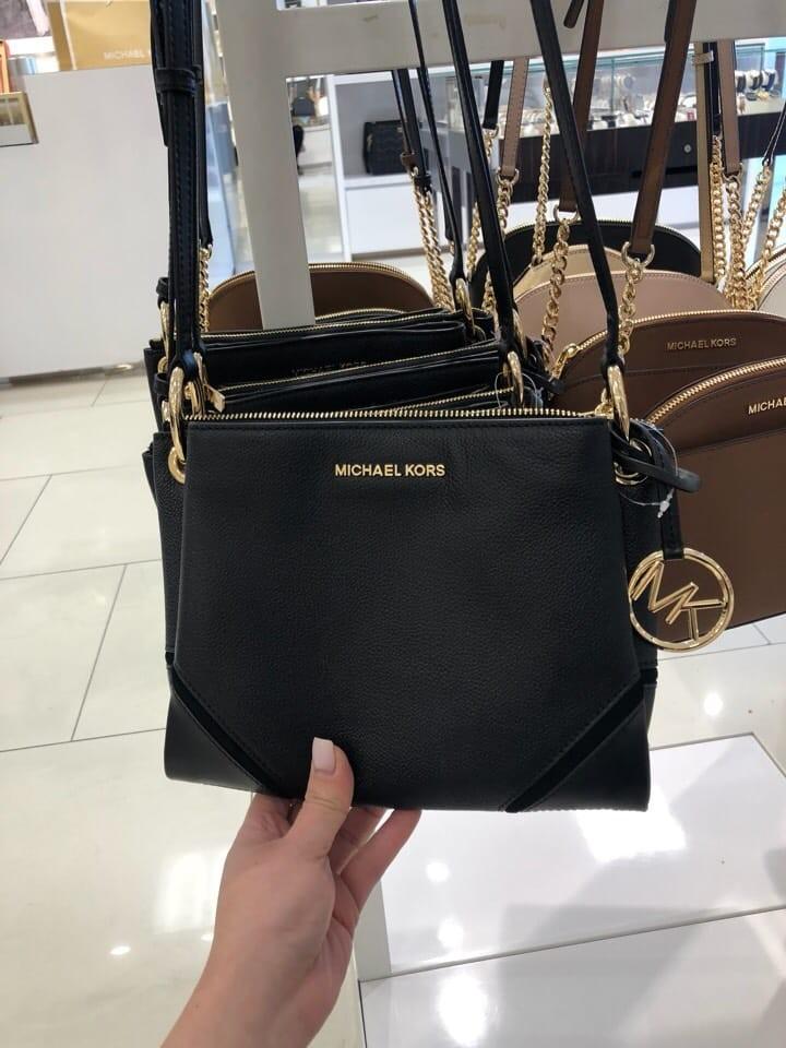michael kors nicole crossbody bag
