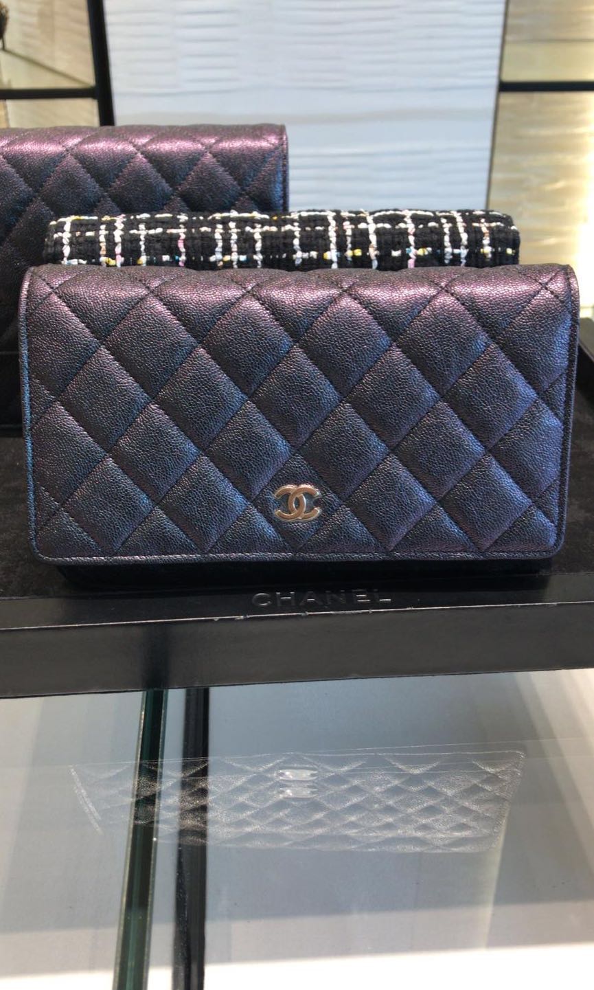 chanel wallet on chain pearl