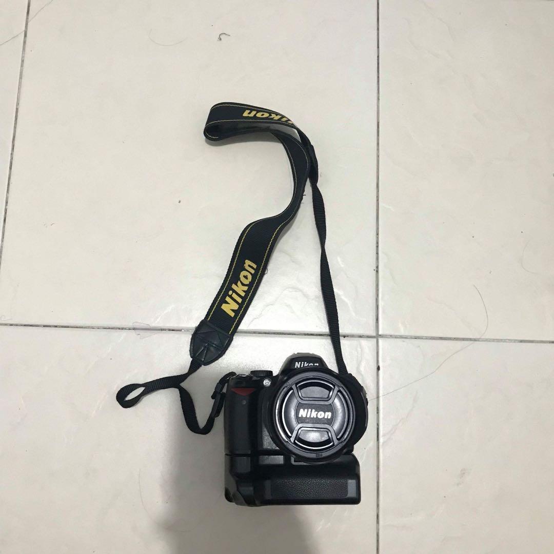 Cheap Nikon D60 with 18-55mm + accessories (Category: Other Photography Accessories) located in Muntinlupa City. Submitted by andreadaniela (Listing ID 222070644, Image 1). Description: Has a few scratches below the monitor. Includes: - D60 body - 18-55mm lens with flower cup - charger - 2 battery pack - camera strap - battery grip - micro USB wire *all for 5,000!.
