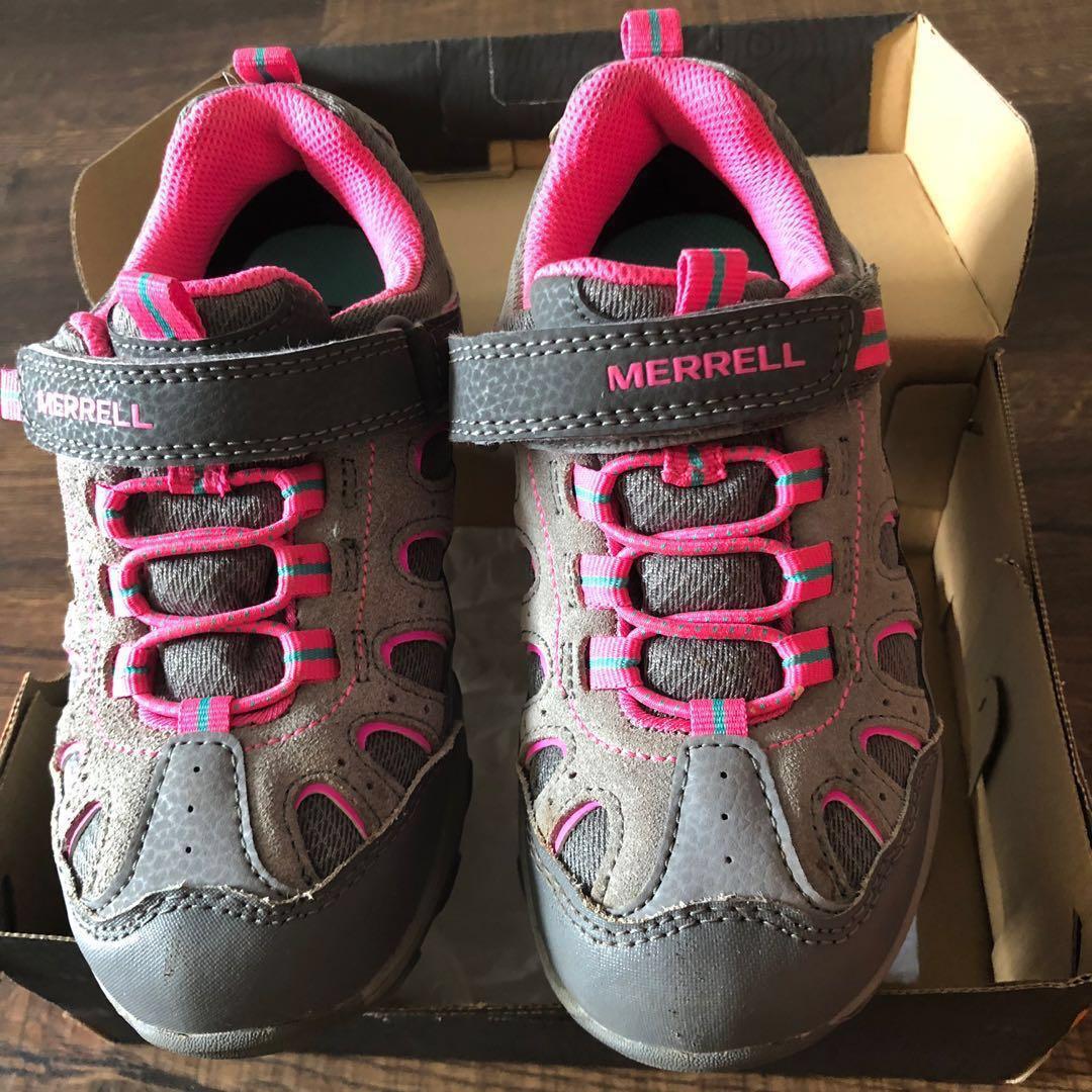 trekking shoes for girls