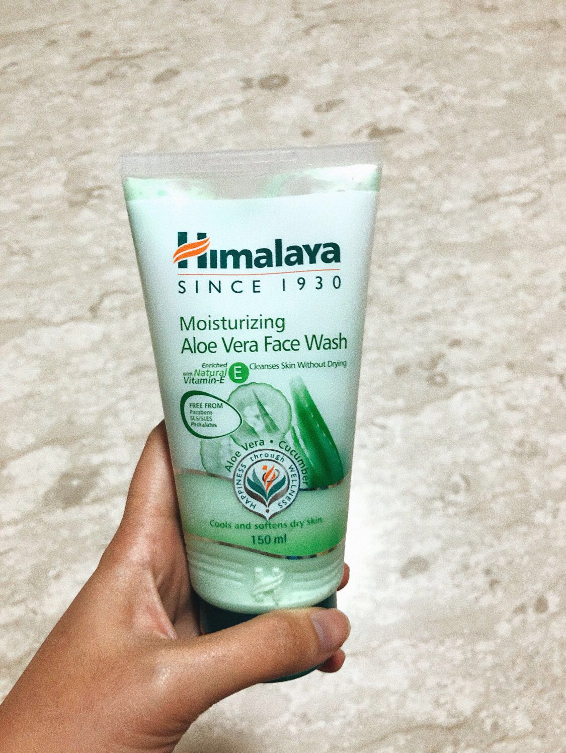 himalaya cream for sensitive skin