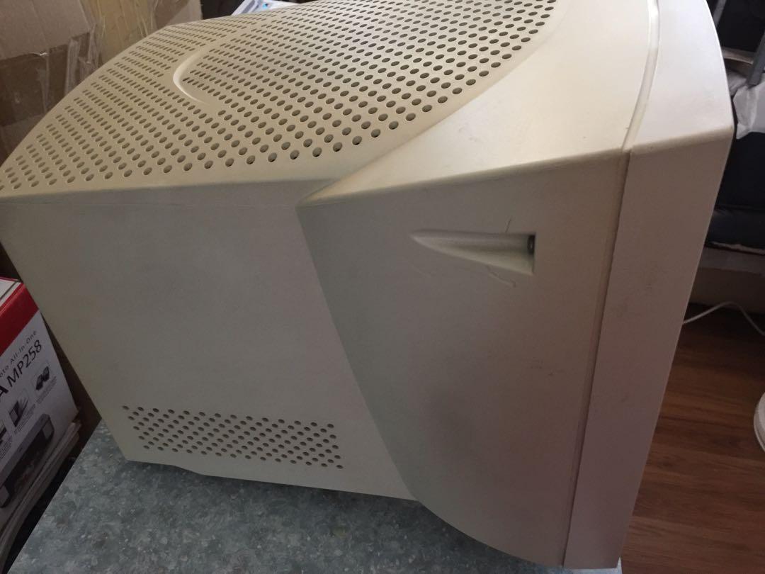 Mag Innovision XJ500T 14” CRT Monitor, 電腦＆科技, 電腦周邊及配件, 電子屏幕 Carousell