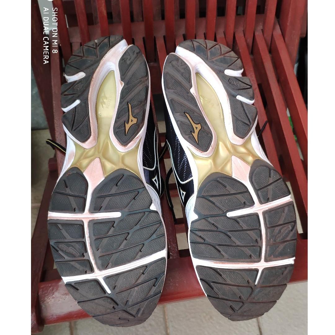 Mizuno wave outlet rider 20 gold