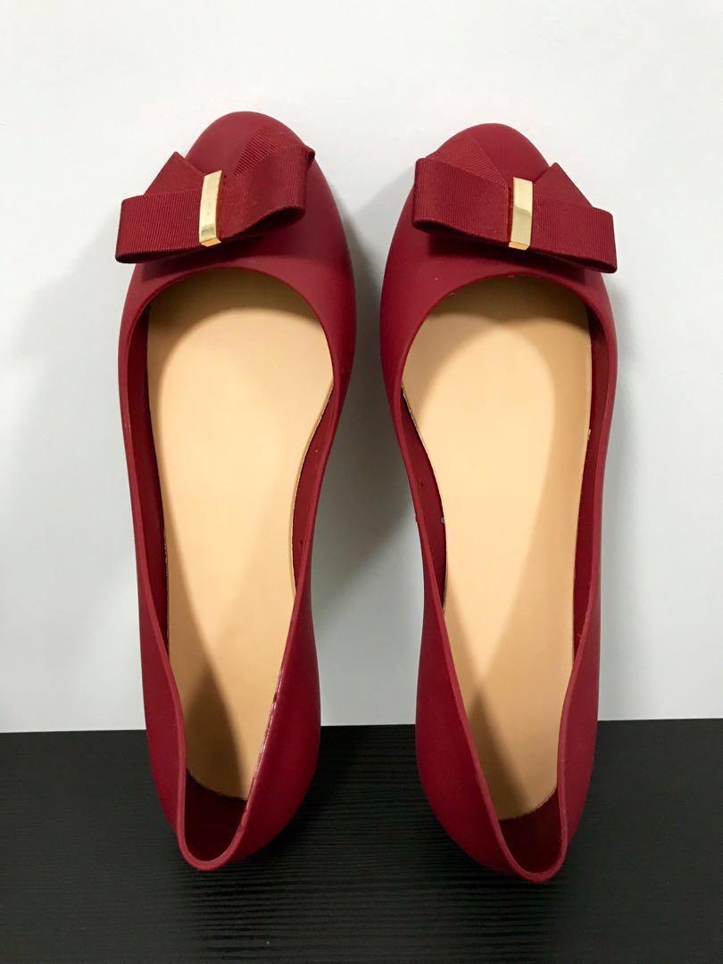 Mondo clearance jelly shoes