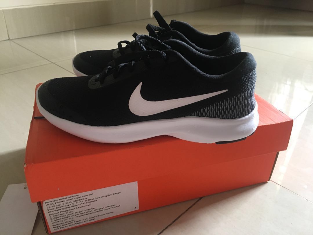 nike flex experience rn 7 white