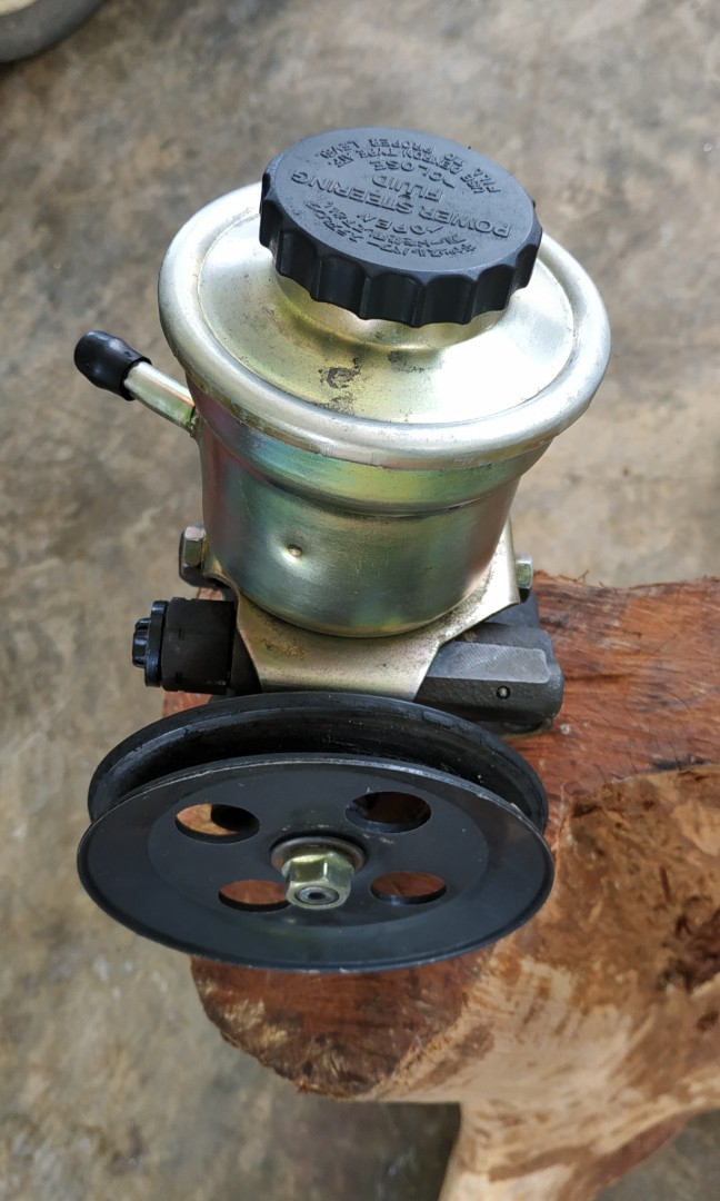 Pump power steering toyota unser (petrol), Auto Accessories on Carousell