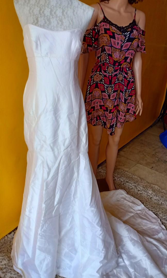 saks fifth avenue gowns