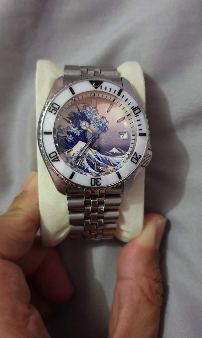 Seiko SKX009K2 Great wave off Kanagawa, Men's Fashion, Watches &  Accessories, Watches on Carousell