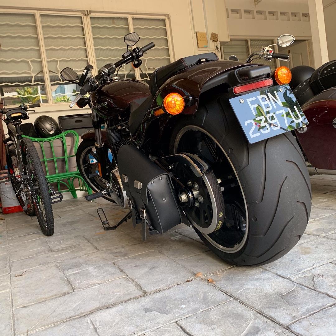 2019 street discount bob swingarm bag
