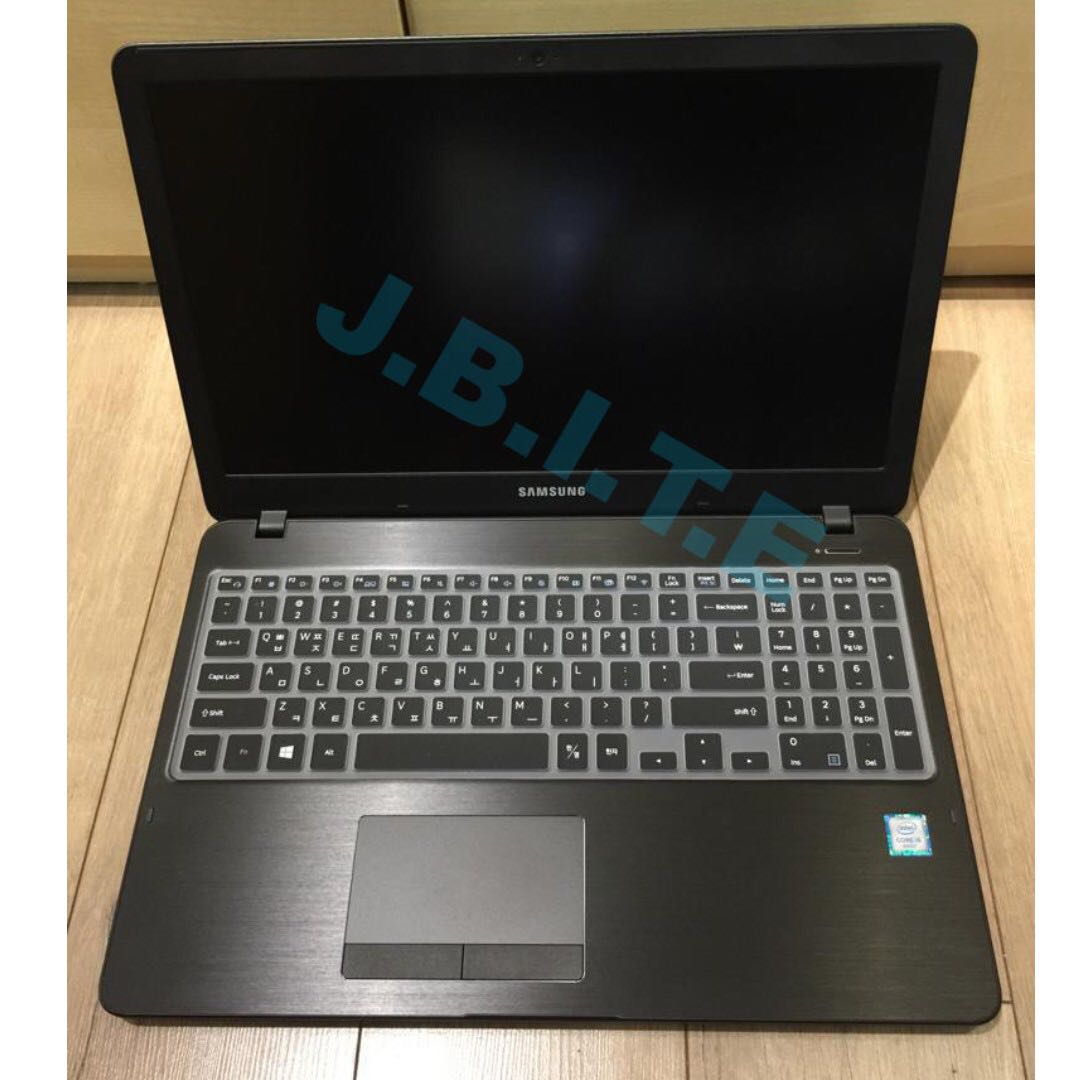 Used Samsung NT501R5A Laptop, Computers & Tech, Laptops & Notebooks on
