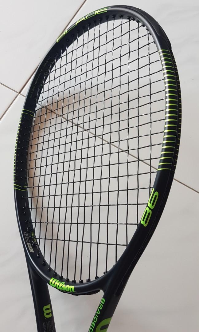 Wilson Blade 98 (18x20) 2015 version, Sports Equipment, Sports  Games,  Racket  Ball Sports on Carousell