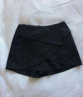 Skort