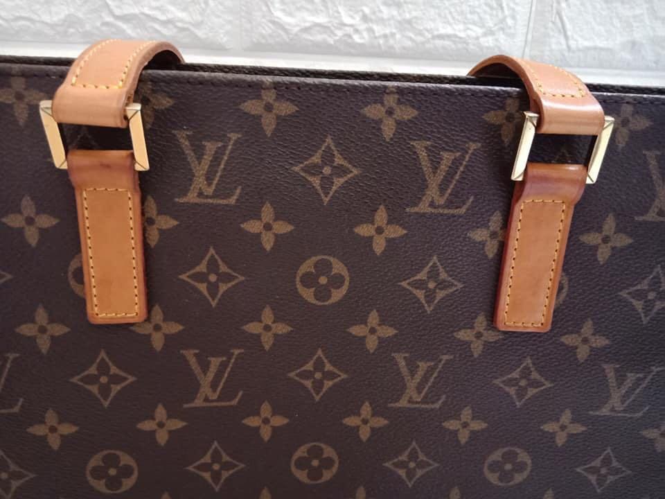 SOLD 💕RARE Authentic Louis Vuitton Luco Large Tote ❤️ LV Luco shoulder bag  featuring shoulder straps, a top zip closure, a main internal…