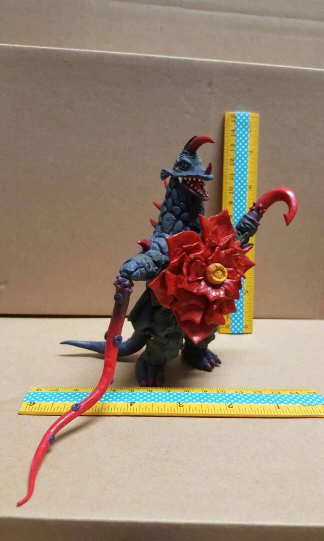 Bandai Ultraman Ultimate Monsters Part 3 - Astromons, Hobbies & Toys ...