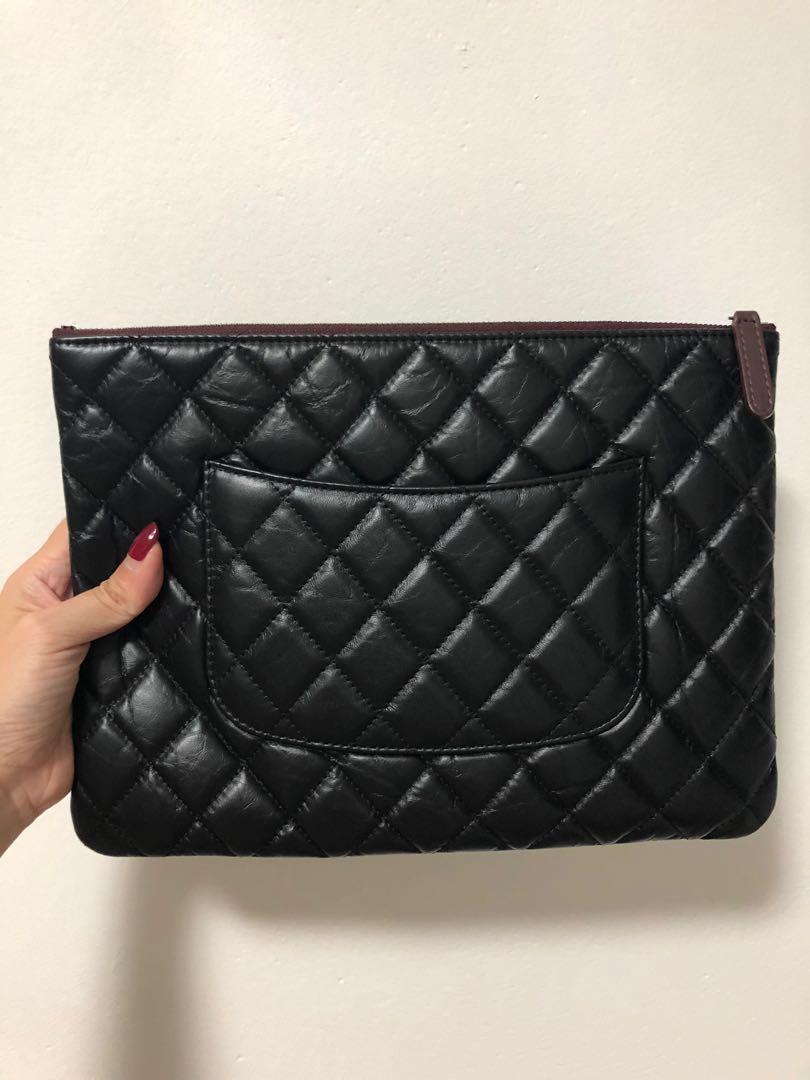 Chanel best sale 2.55 pouch