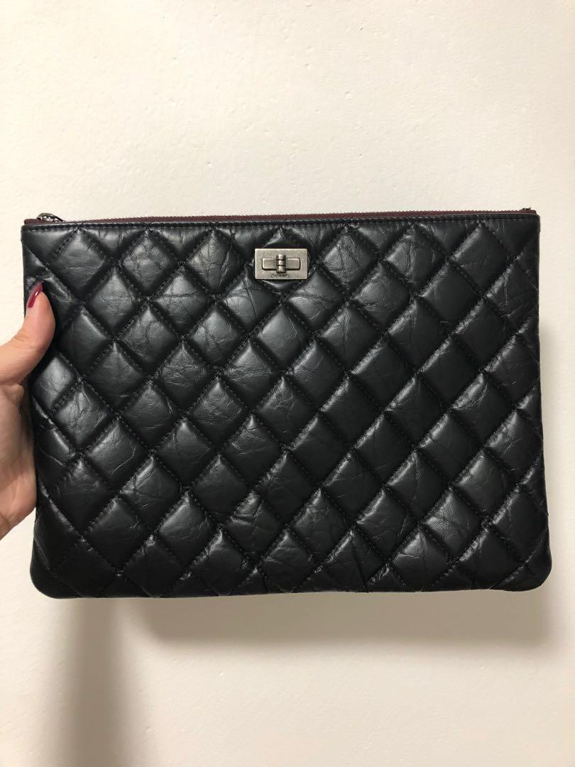 Chanel online 2.55 pouch