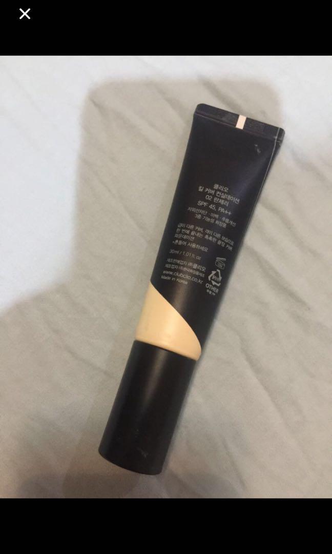 Clio concealdation 02 lingerie (Category: Makeup) located in Quezon City. Submitted by shopnkeep (Listing ID 223389630, Image 1). Description: Swatched only. 99 percent full Shade 02: lingerie Mop: bpi bdo Shipping: c/o buyer.