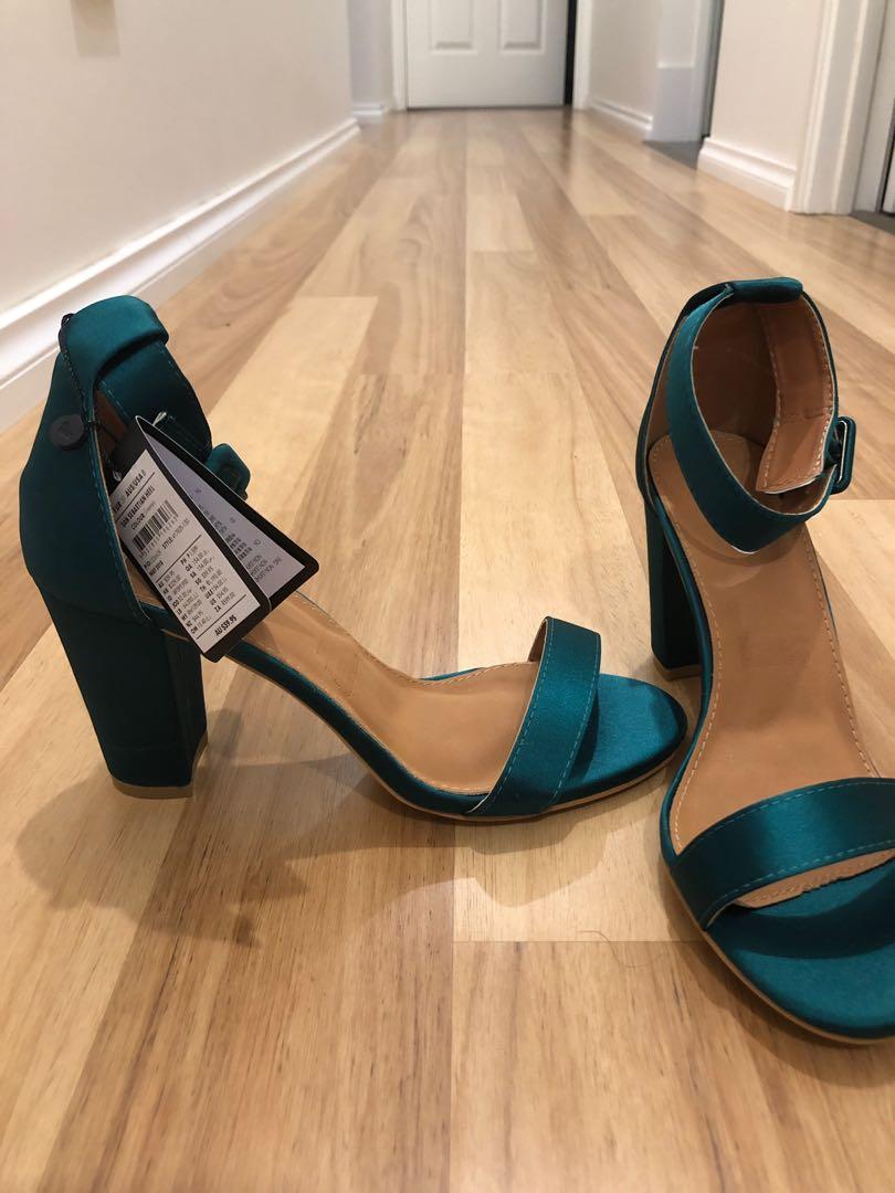 emerald green pumps shoes