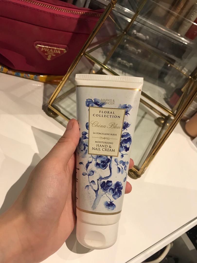 HANDCREAM MARKS&SPENCER CHINA BLUE, Kesehatan & Kecantikan, Kulit