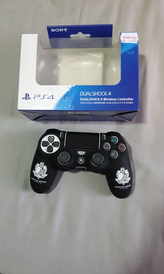 Sony PS4 Controller (White), Video Gaming, Gaming Accessories