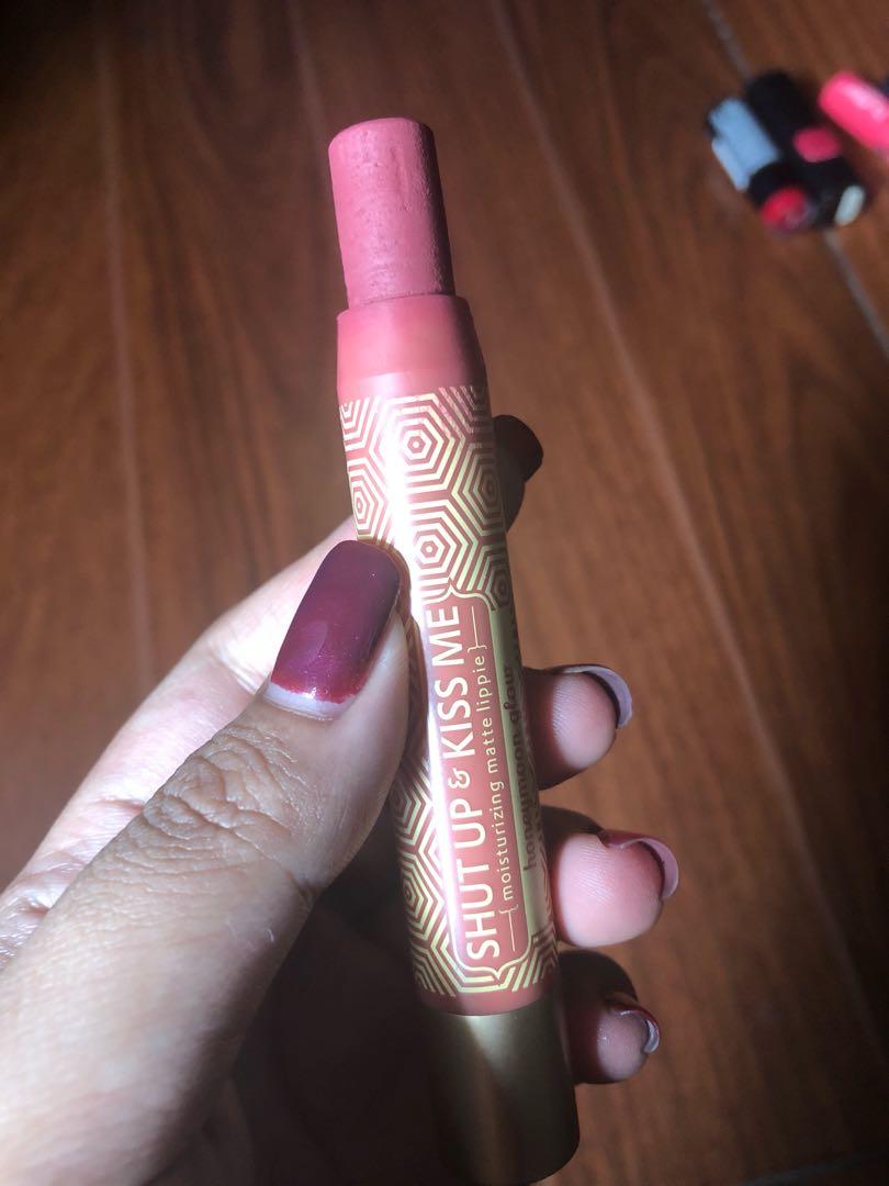 Set of Lipsticks (Category: Makeup) located in Quezon City. Submitted by jovfadriga (Listing ID 223409376, Image 2). Description: Not sure sa expiration date. Basta more than a year na siya. Feel free to make offer 🙂.