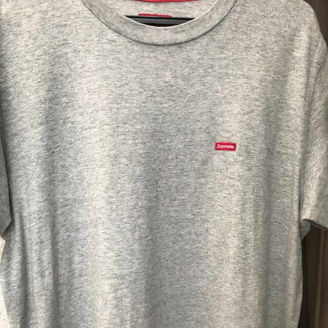 Supreme small logo 2025 tee