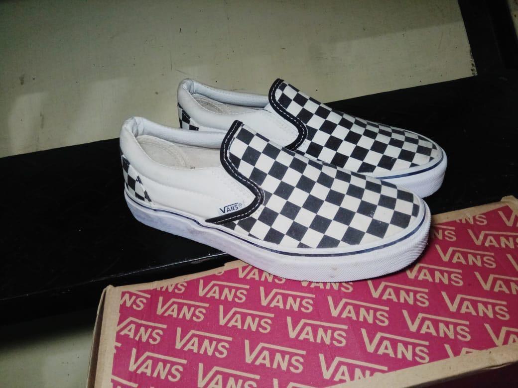 Vans slip sales on checkerboard premium