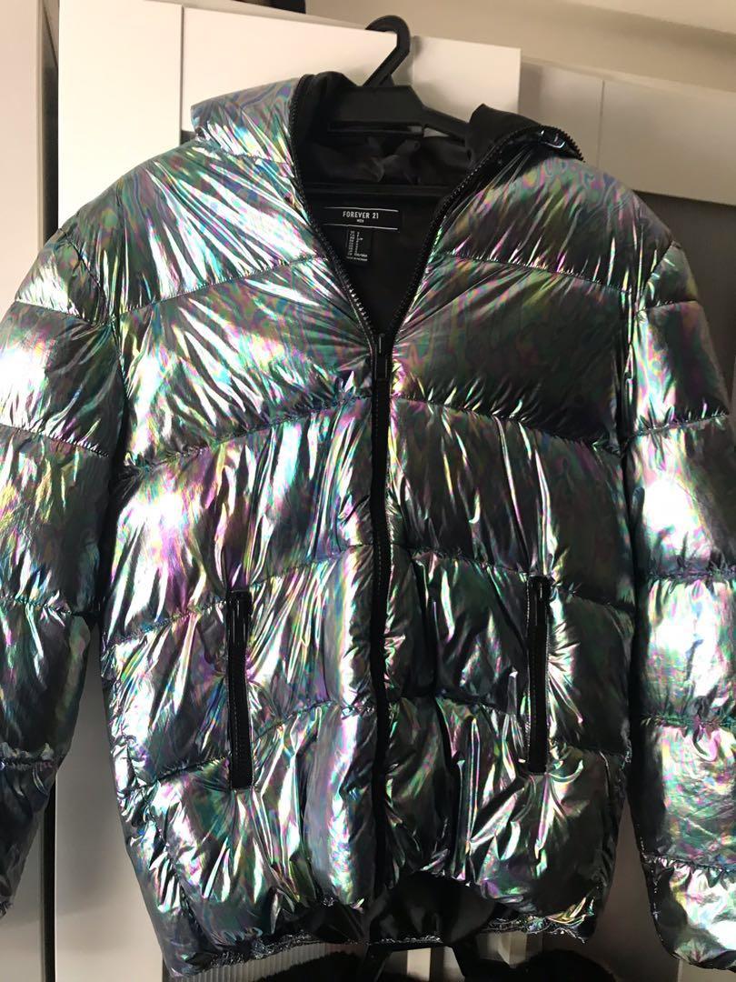 Winter jacket (Category: Coats, Jackets and Outerwear) located in Ampang. Submitted by lollipop99 (Listing ID 222920949, Image 1). Description: Wear once only .