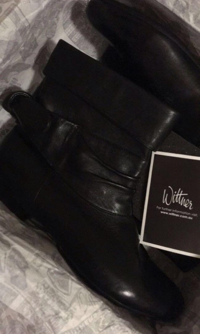 Wittner's black womens ankle boots size 