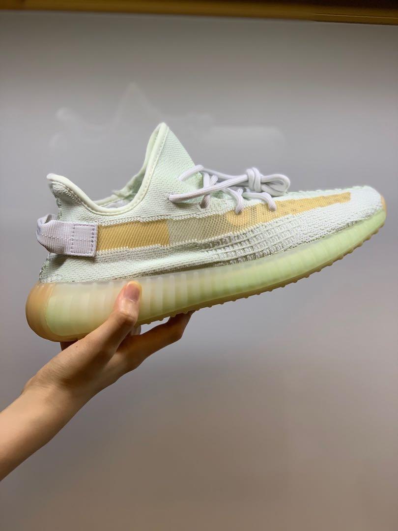 hyperspace yeezy 350 v2