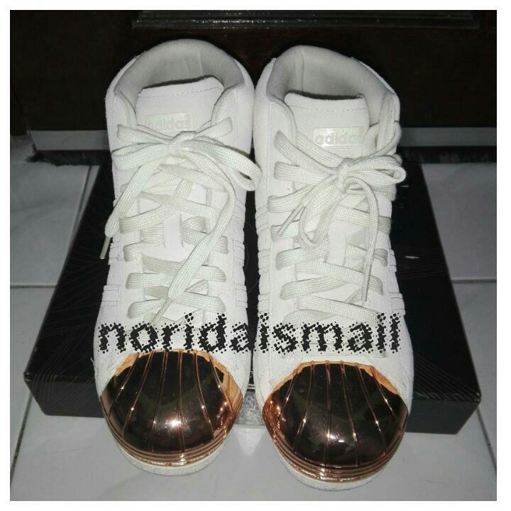 Adidas superstar up on sale metal toe rose gold
