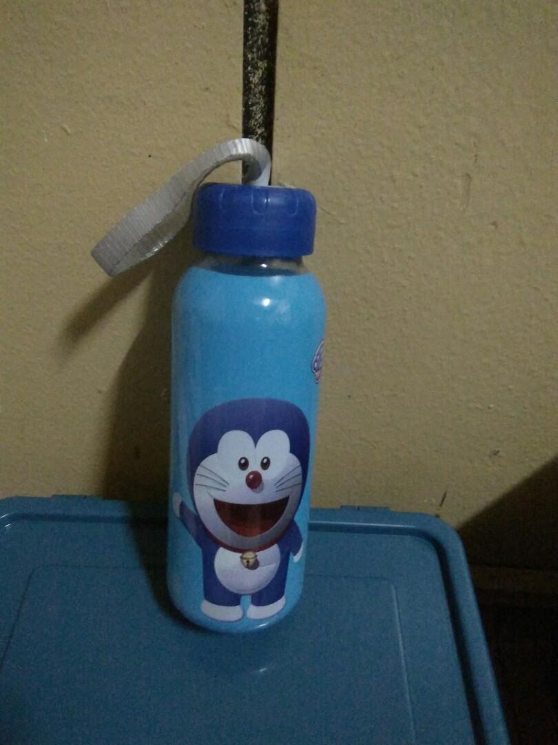 Botol Hello Kitty Dan Doraemon Everything Else Others On Carousell