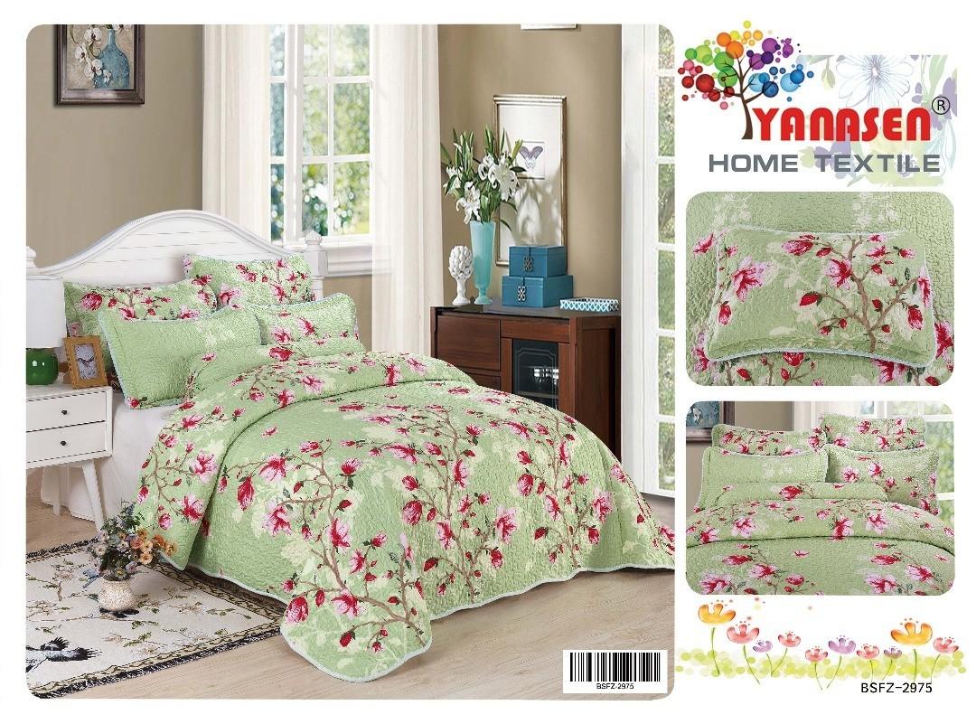 Patchwork 6in1 (Category: Bedding & Towels) located in Klang. Submitted by _nostalgia (Listing ID 223608127, Image 1). Description: 4 sarung bantal 1 sarung bantal peluk 1 alas tilam.