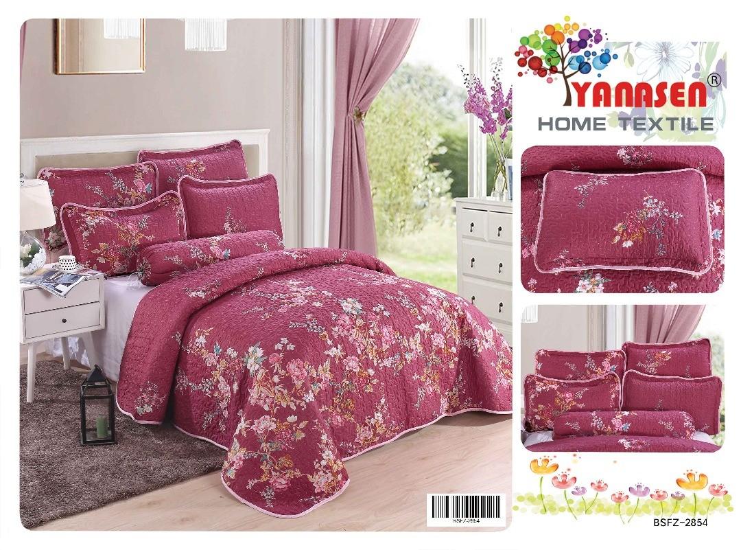 Patchwork 6in1 (Category: Bedding & Towels) located in Klang. Submitted by _nostalgia (Listing ID 223608418, Image 2). Description: 4 sarung bantal 1 sarung bantal peluk 1 alas tilam.