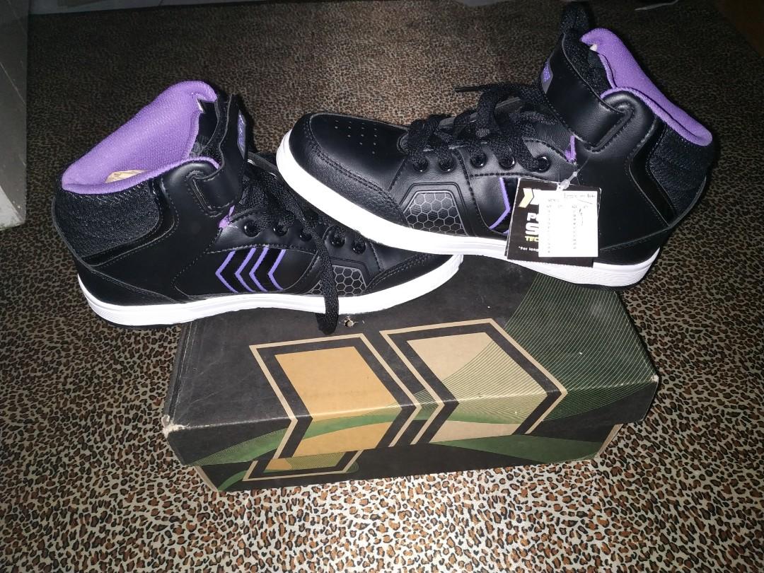 Sepatu Jogging Main Dll Women S Fashion Women S Shoes On Carousell