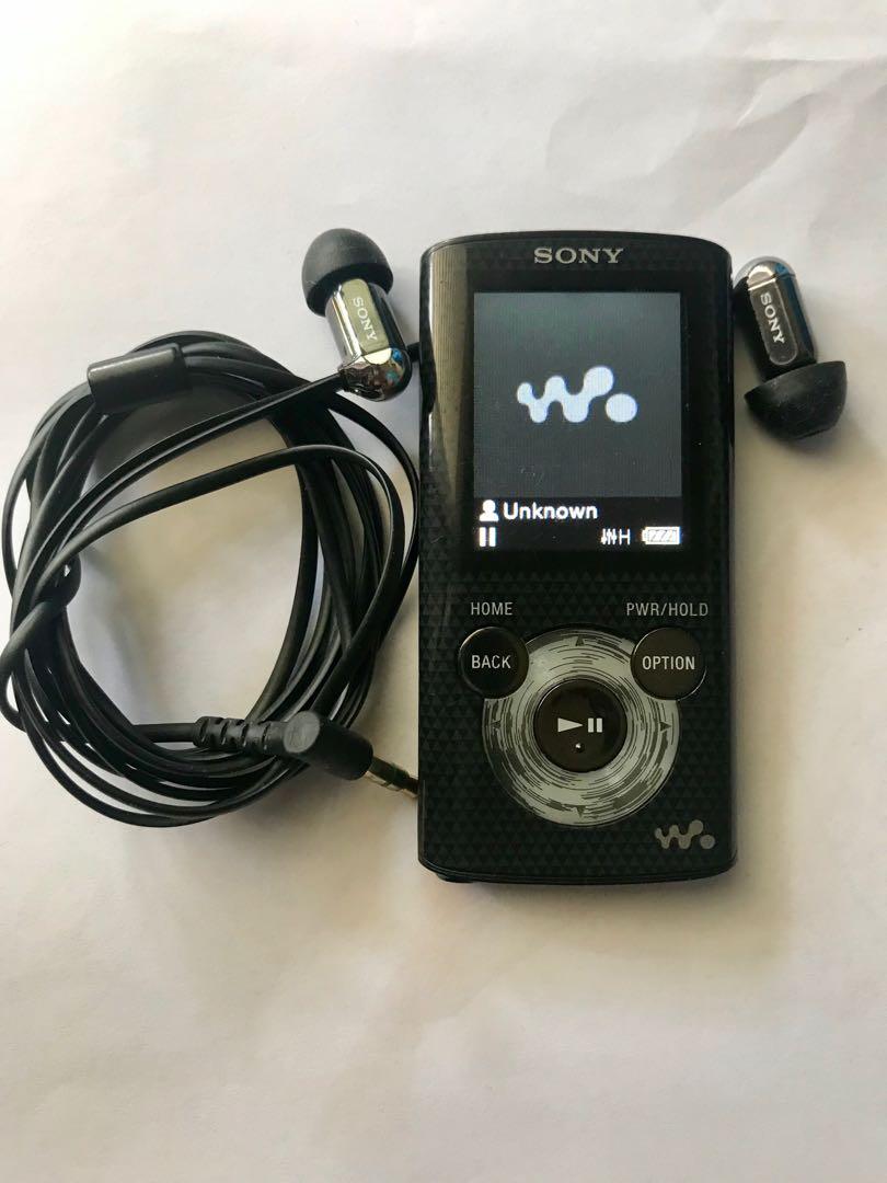Sony Mp3 player, Hobbies & Toys, Music & Media, CDs & DVDs on Carousell