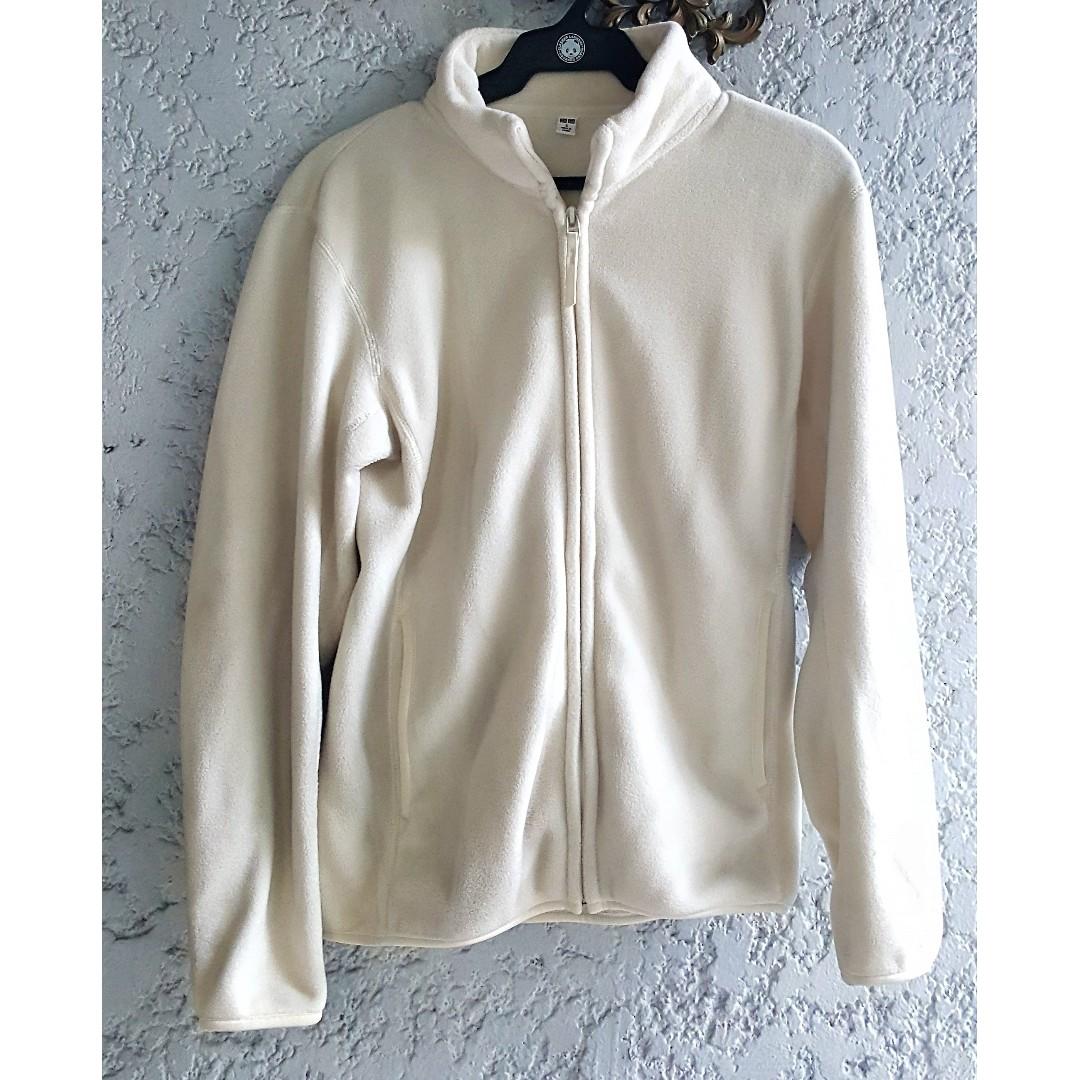Uniqlo Cream Fleece Jacket (Category: Hoodies) located in Makati City. Submitted by luthienbabe (Listing ID 223611858, Image 2). Description: Excellent condition No flaws Very soft and comfy Payment: BPI, Meet ups, Palawan Express Please ask all questions as I don't accept cancelations and returns No rush shipping. Item will be ship out 1-2 days after payment Delays are not fault of the seller but I will help you follow up with courier.
