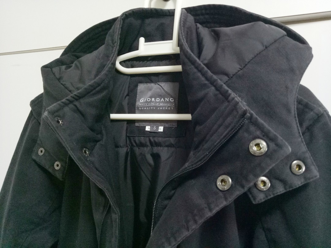 Winter Jacket (Category: Coats, Jackets and Outerwear) located in Singapore. Submitted by savetheworld22 (Listing ID 223641503, Image 3). Description: 100% Cotton.