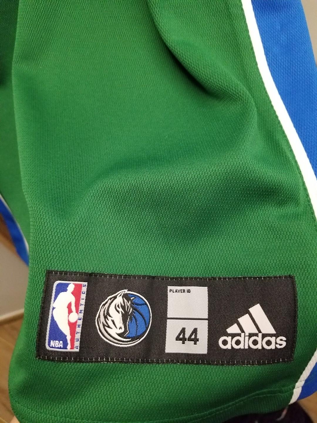 dirk nowitzki green jersey