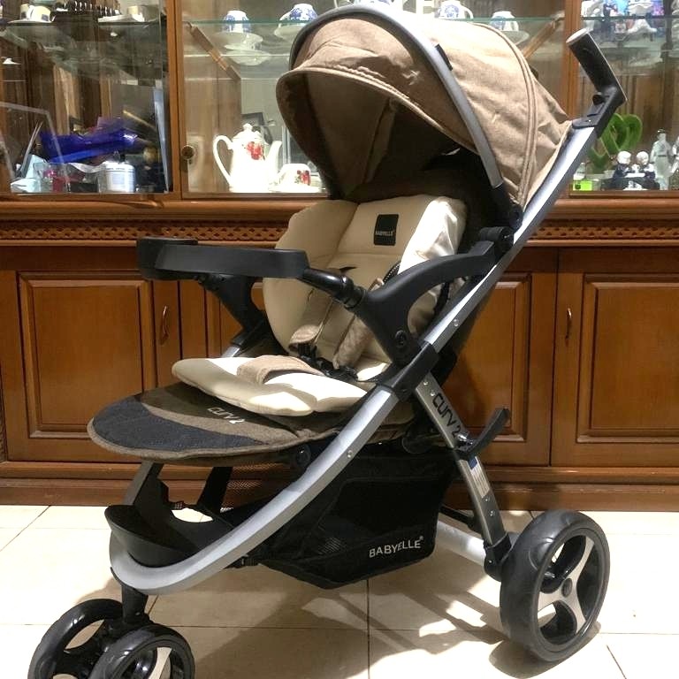Baby Stroller Kereta Dorong Bayi Merk Babyelle Curv2 Coklat Bayi Anak Kereta Kursi Goyang Gendongan Bayi Di Carousell