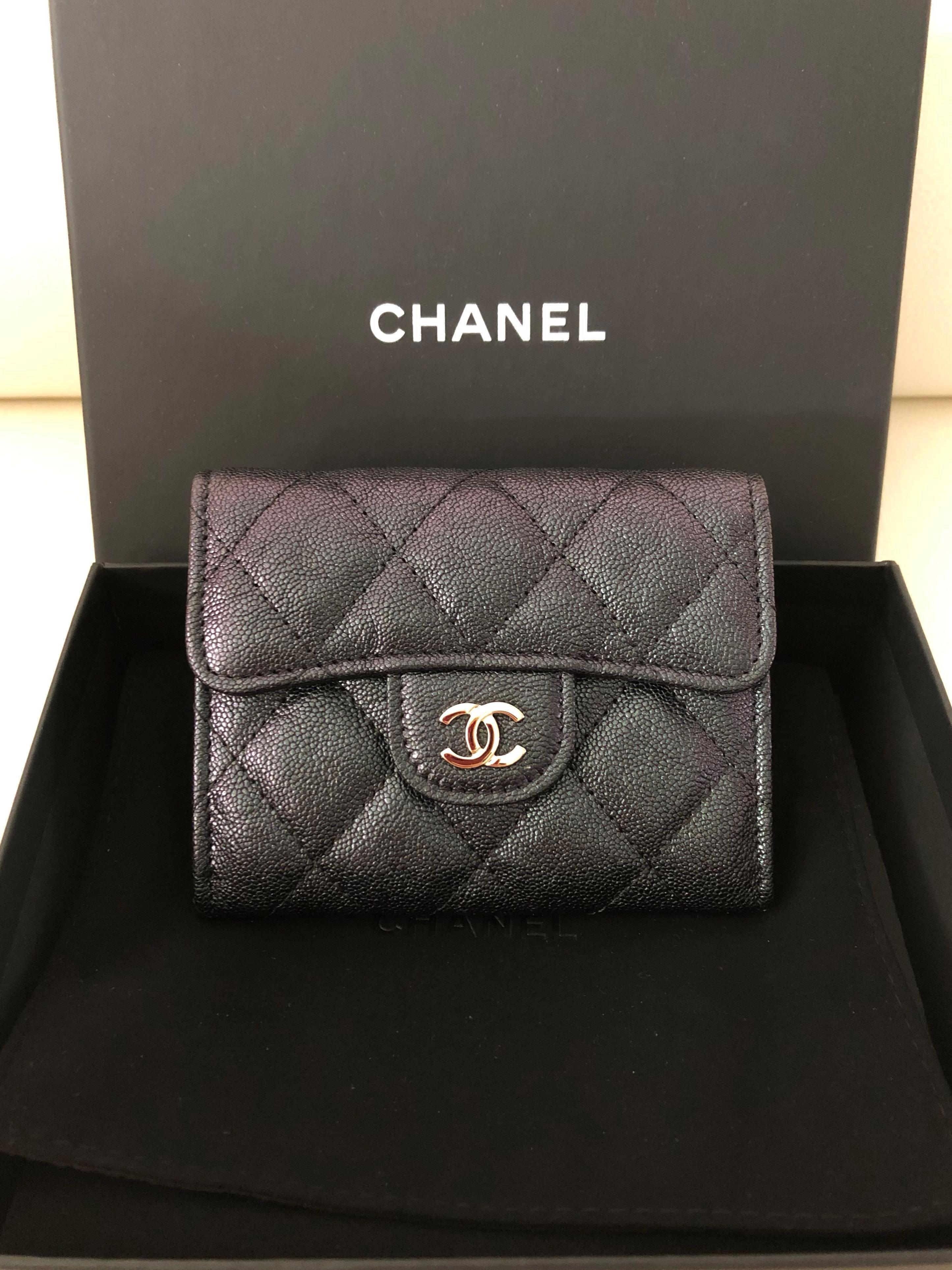 Chanel xl card sale holder