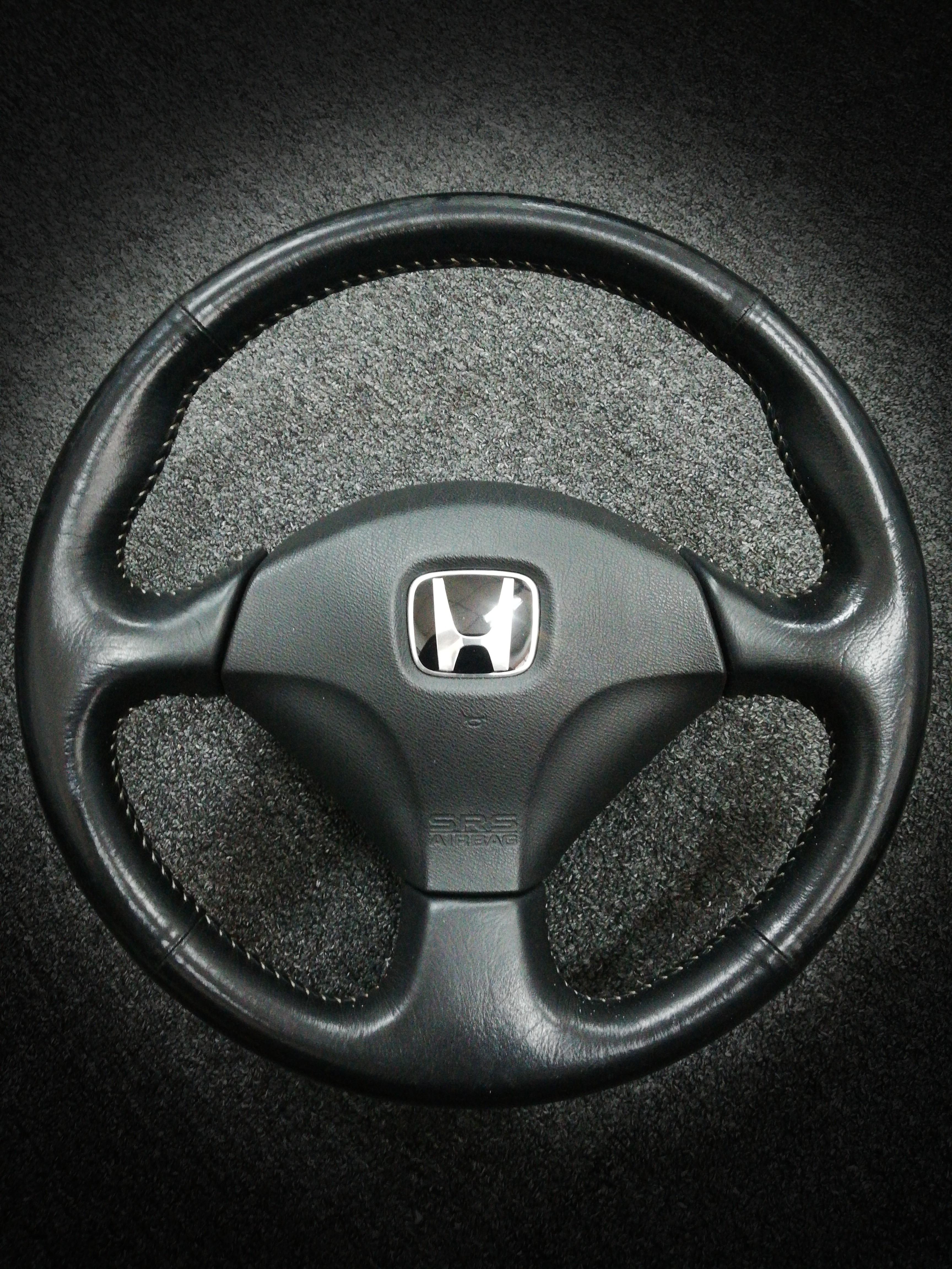 HONDA INTEGRA GSR DC5 STEERING WHEEL, Car Accessories, Accessories on