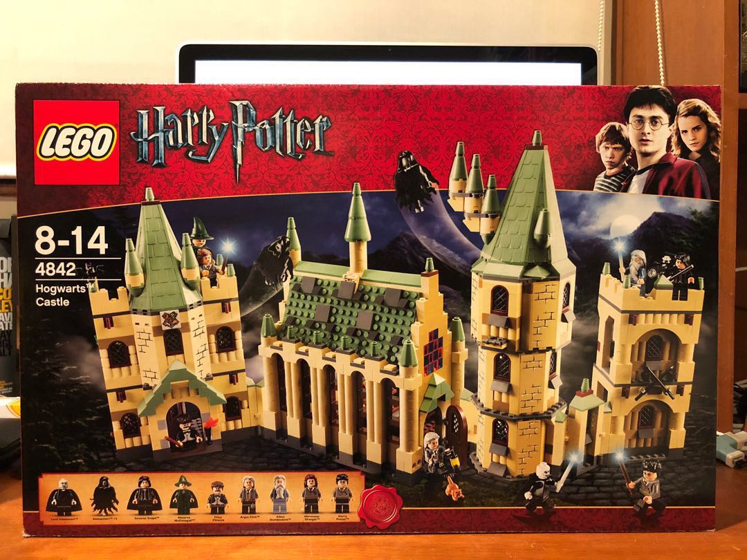  LEGO Harry Potter Hogwart's Castle 4842 (Discontinued by  manufacturer) : Toys & Games